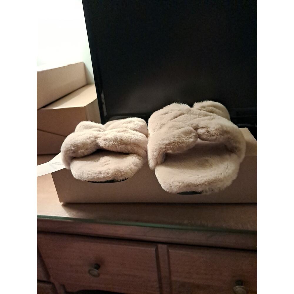 Dobolin Fur Slippers Size 9 (40.5) Tan Color